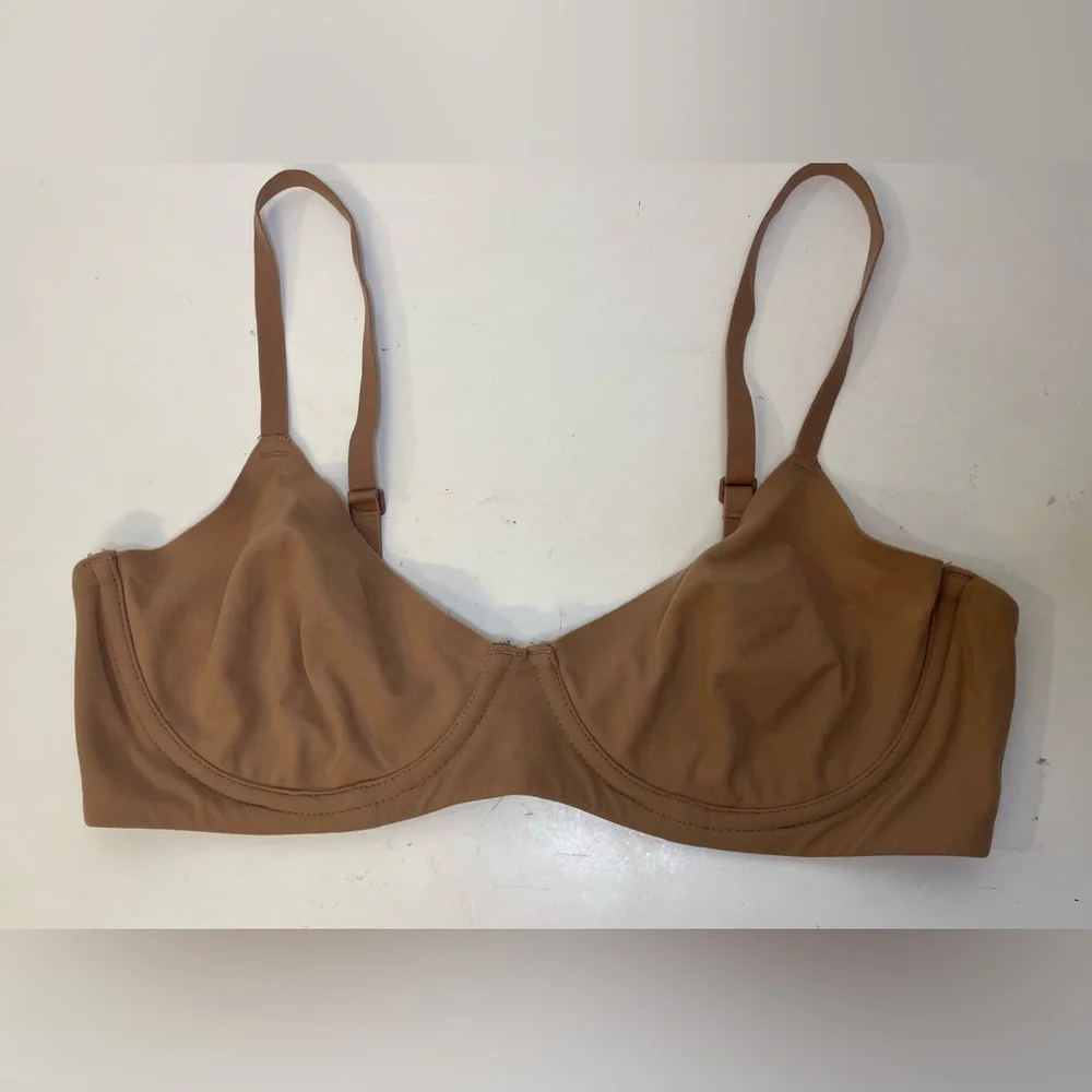 SKIMS  Fits Everybody Unlined Demi Bra Size 36‎ B - Picture 4 of 8